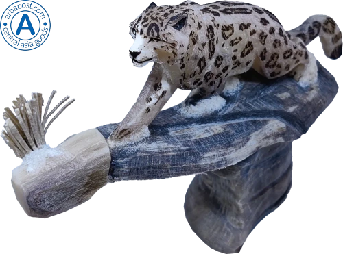 Altyn Adam figure made of horn, snow leopard, small Altyn Adam figure made of horn, snow leopard, small